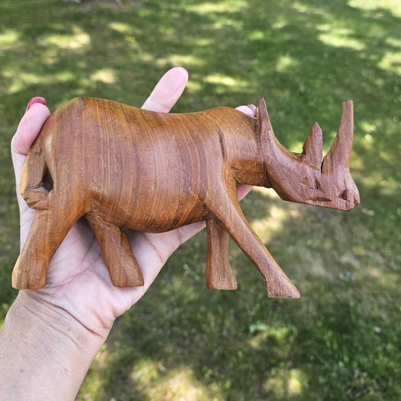 Handcarved Wood Rhino 8" x 4.5" - Picture 2 of 7
